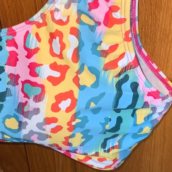 Animal Print Bikini Top - Picture 2 of 7